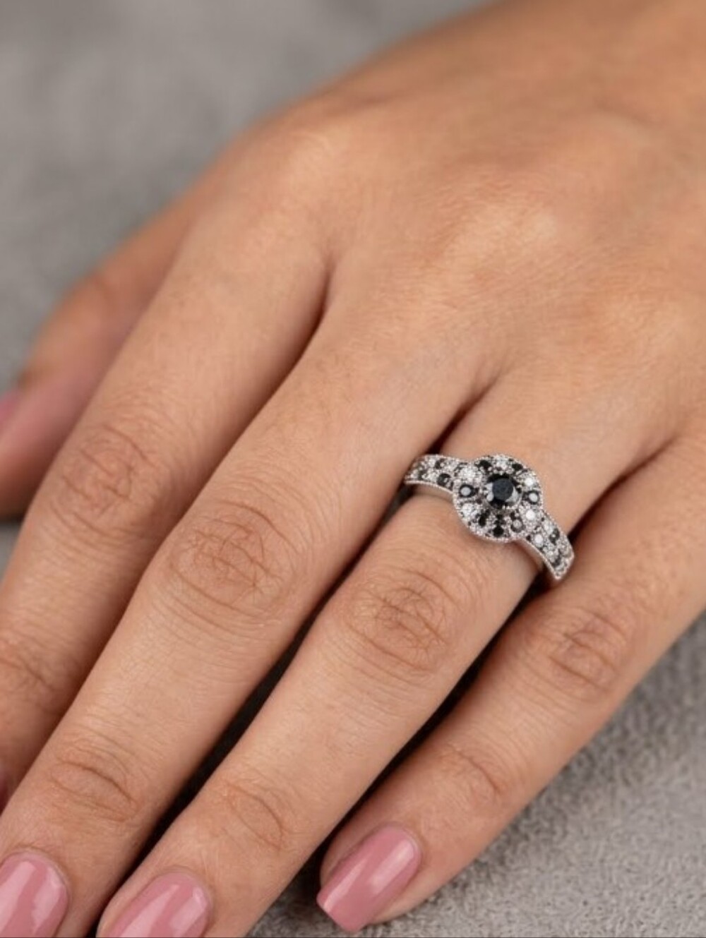 Halo Black and White Diamond Ring 925 Sterling Sliver